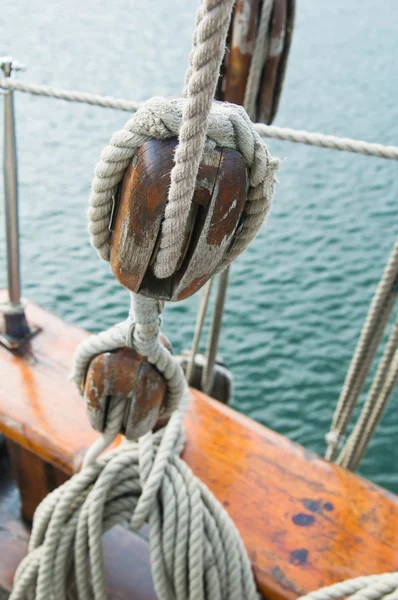 Rigging de um veleiro antigo — Fotografia de Stock