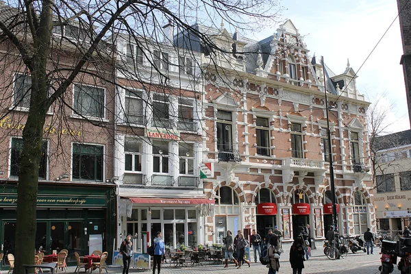 Hague ulici. jaro. den haag. Nizozemsko — Stock fotografie