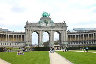 Brüksel Spring Park'ta cinquantennaire