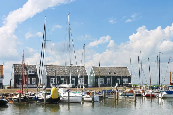 Yachts in harbor of the island Marken. Netherlands — Stock Photo, Image