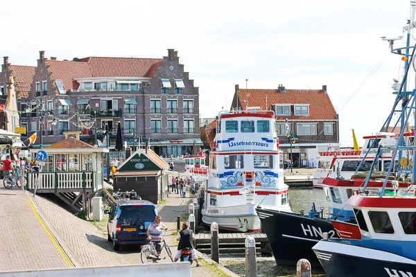 In de haven van volendam. Nederland — Stockfoto