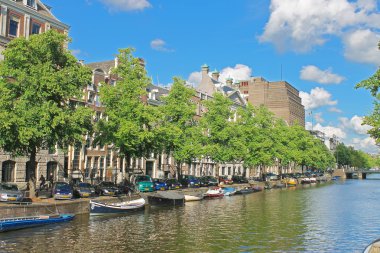 Amsterdam gün açık yaz. Hollanda