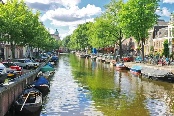 Amsterdam on a clear summer day. Netherlands — Stock Photo, Image