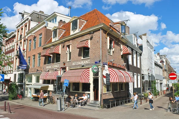 Amsterdam za jasného letního dne. Nizozemsko — Stock fotografie
