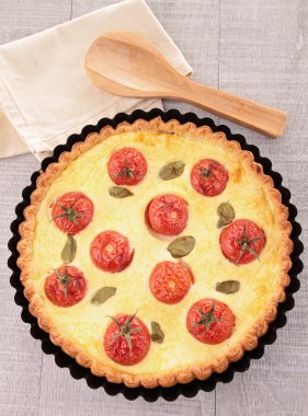 Tomato quiche clipart