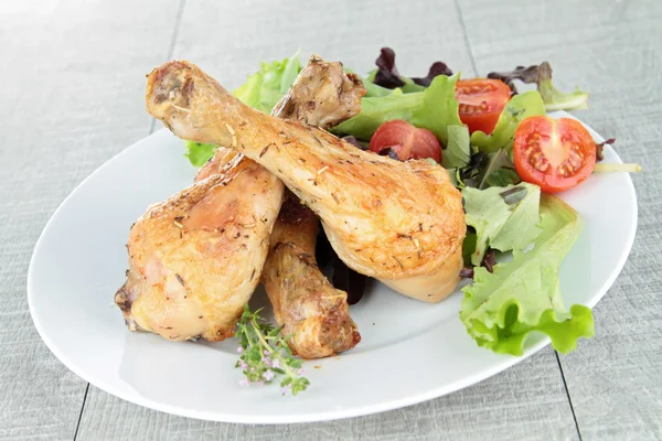 Grillad kyckling och grönsaker — Stockfoto