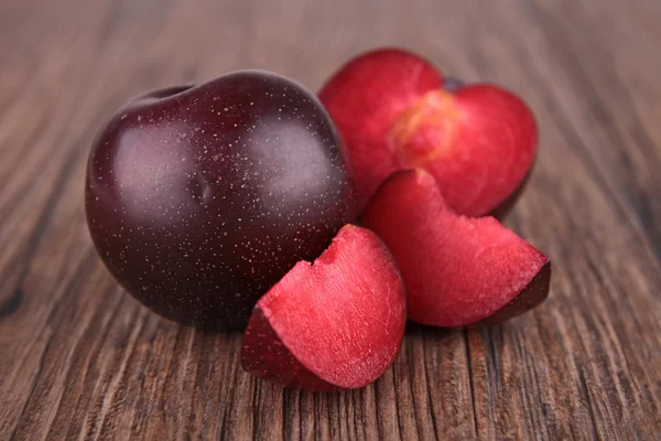 Red plum fruit — Stock Photo, Image