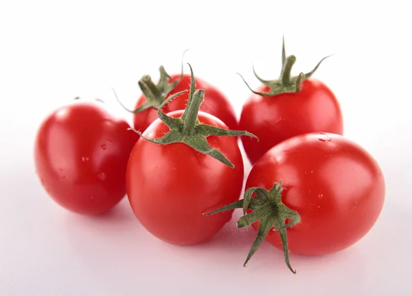 Ізольована свіжих помідор — стокове фото