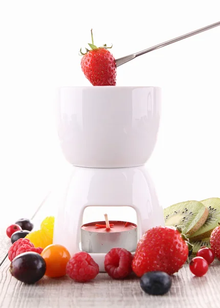 Chocolate fondue and berries — Stock Photo, Image