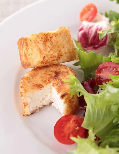 Warm goat cheese and salad — Stock Photo, Image