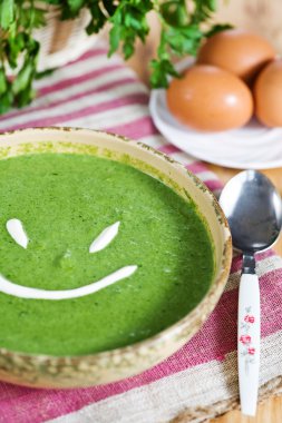 Spinach cream soup smile