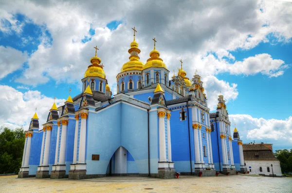 St. Michael monastery in Kiev, Ukraine — Stockfoto