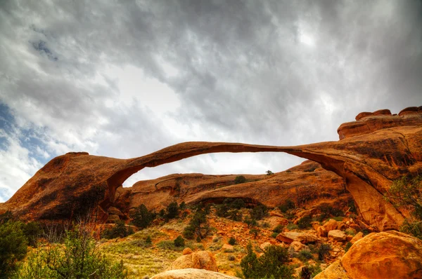 Ландшафтная арка в Национальном парке Арки, штат Юта — стоковое фото