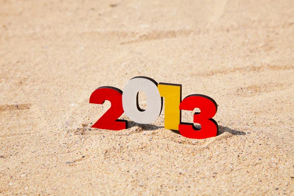 Holzzahl des Jahres 2013 im Sand — Stockfoto