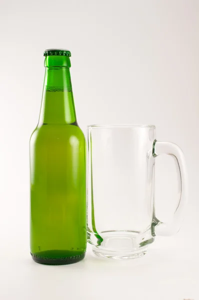 Bottiglia di birra verde — Foto Stock