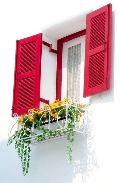 Kırmızı vintage windows — Stok fotoğraf