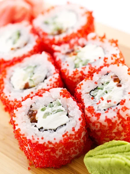 Asiatiske rundstykker, sushi og sashimi – stockfoto