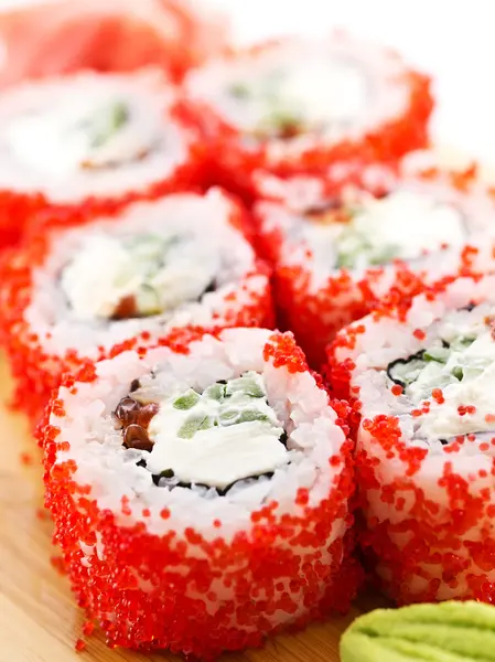 Ein Set asiatischer Brötchen, Sushi und Sashimi — Stockfoto