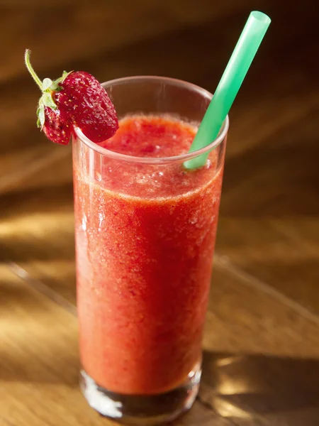 Fresh strawberry and juice — Stock Photo, Image