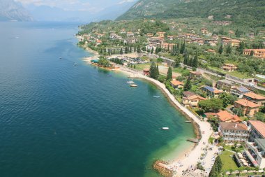 kıyı şeridi lake garda, İtalya