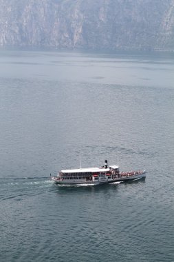 zevk tekne turist garda Gölü