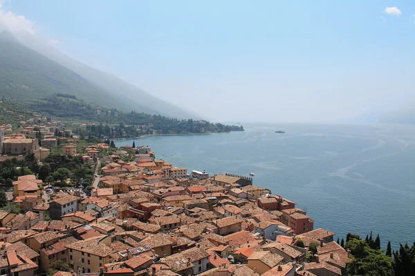 Malcesine en el lago de Garda en Italia — Foto de Stock