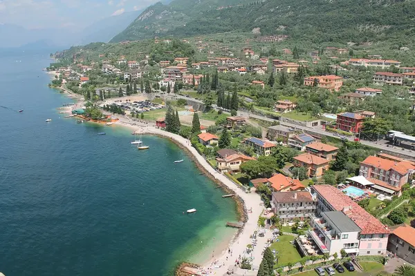 Lago Costero de Garda. Italia — Foto de Stock