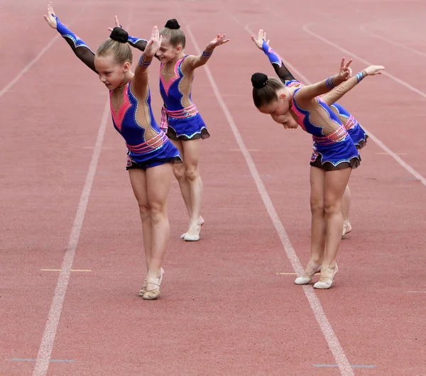 stock image Girls perform on the opening ceremony