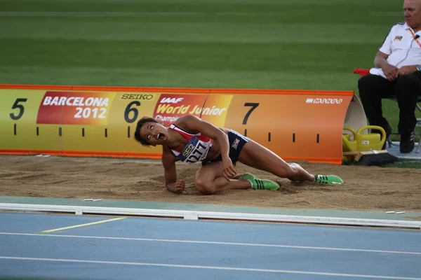 BARCELONA, SPANIA 13 IULIE: Jazmin Sawyers din Marea Britanie câștigă medalia de bronz la saltul lung IAAF World Junior Championships pe 13 iulie 2012 la Barcelona, Spania . — Fotografie, imagine de stoc