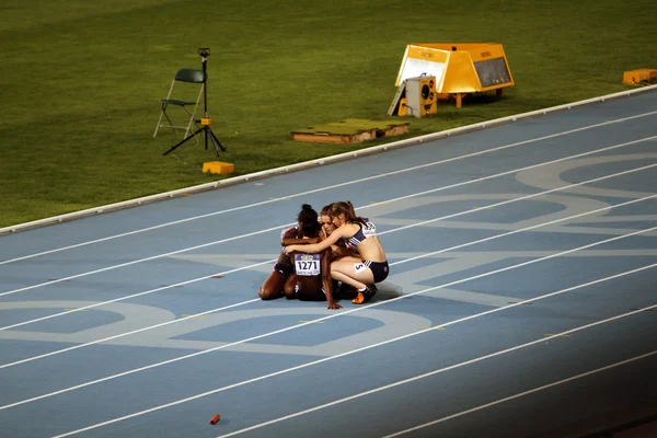 After 4x100 meter final on the 2012 IAAF World Junior Athletics Championships Barcelona July 14 — Stock Photo, Image