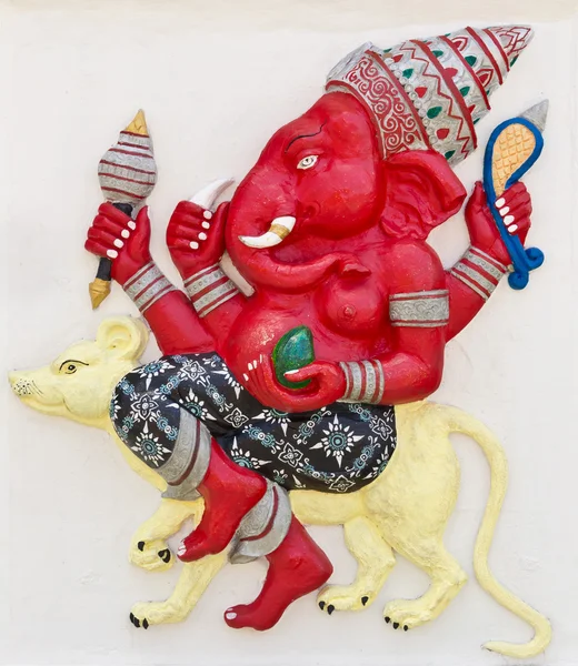 Индийский или индуистский бог по имени Сарисати Ганапати — стоковое фото