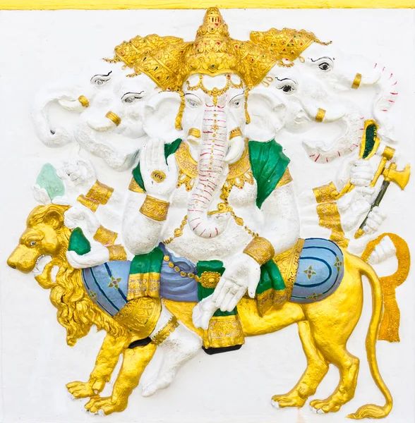 Индийский или индуистский бог ганеша по имени Герамба Ганапати — стоковое фото