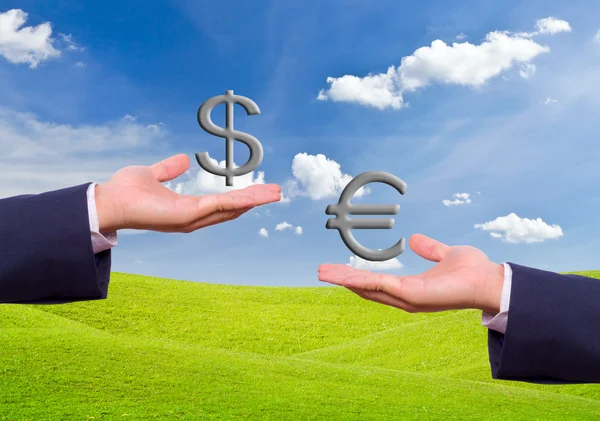 Homem de negócios mão câmbio dólar e euro sinal — Fotografia de Stock