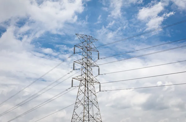 Energii elektrycznej wysokiego napięcia Pylonu — Zdjęcie stockowe