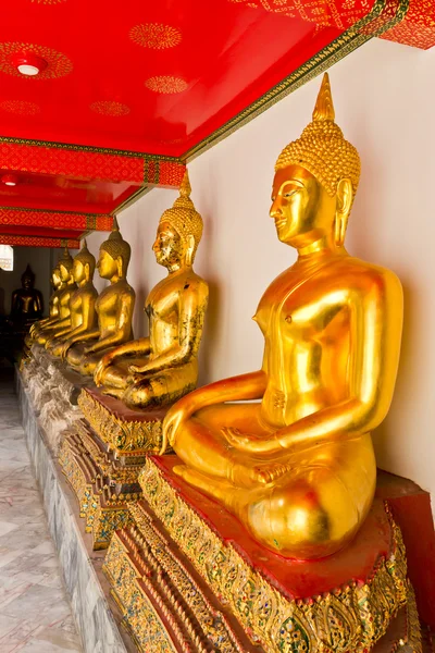 Buda heykeli Tay Tapınak — Stok fotoğraf