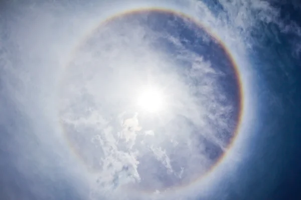 Corona on blue sky, the sun with the ring — Stock Photo, Image