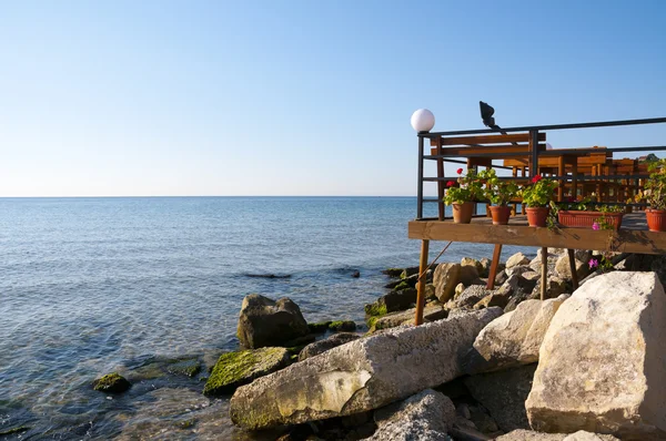 Terraço de um café no mar — Fotografia de Stock