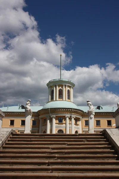 Muzeum realitní "Archangelskoe". palác. Rusko, Moskevská oblast. — Stock fotografie