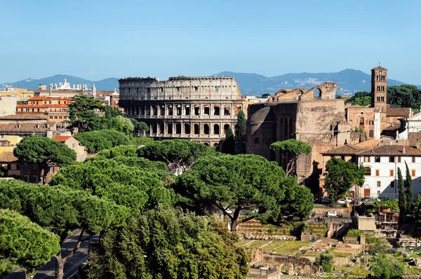 Колизей, Рим - Италия — стоковое фото