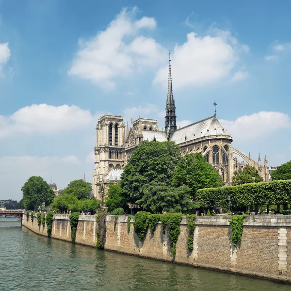 巴黎圣母院、 巴黎-法国 — 图库照片