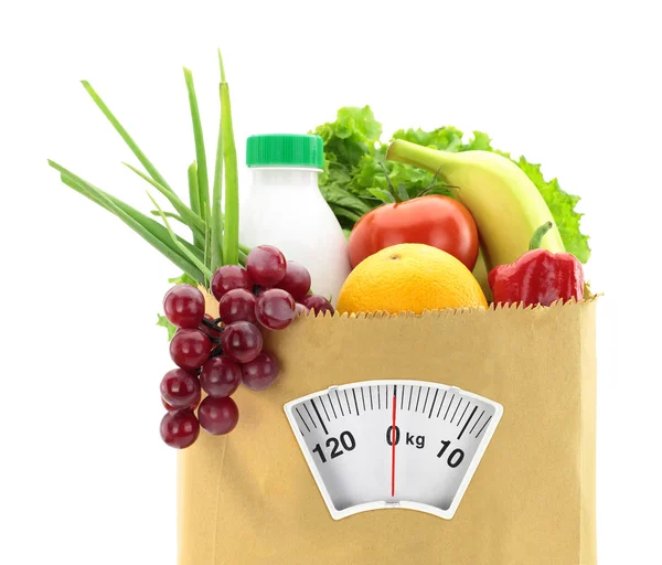 Sağlıklı bir diyet. bir kağıt torba taze yiyecek — Stok fotoğraf