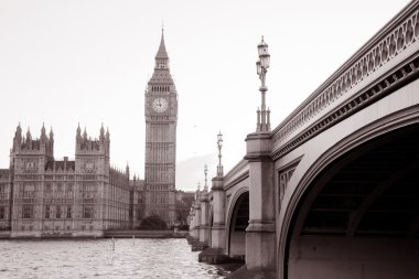 Westminster bridge ile big Ben'e ve Parlamento, Londra evleri