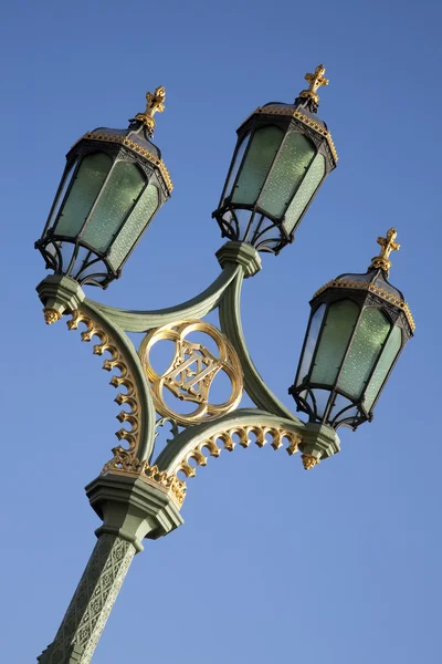 伦敦威斯敏斯特桥，灯柱 — 图库照片