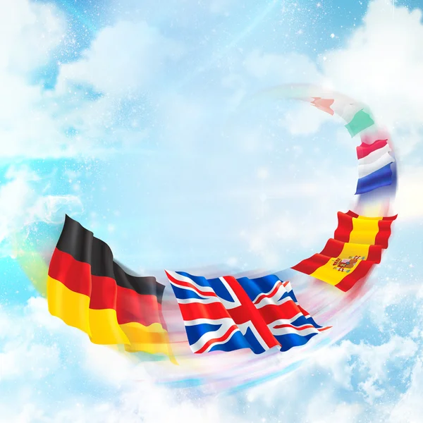 Bandeiras europeias voando contra fundo bonito. Internaciona — Fotografia de Stock