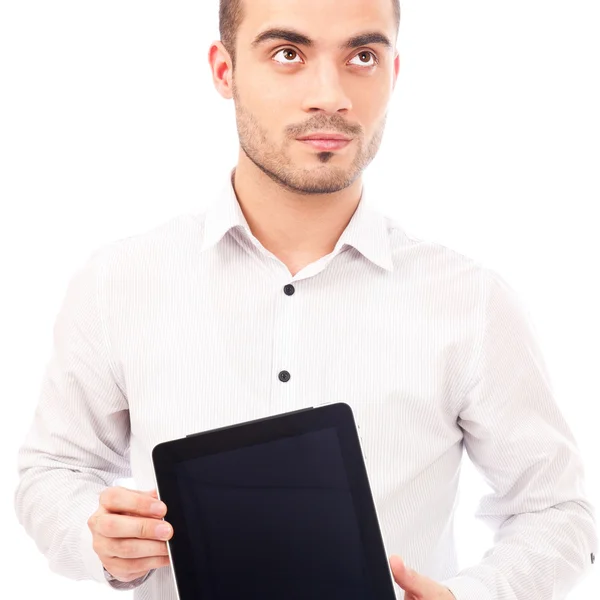 Tablet bilgisayar ekranında gösterilen ve bir şey hakkında düşünüyor adam — Stok fotoğraf
