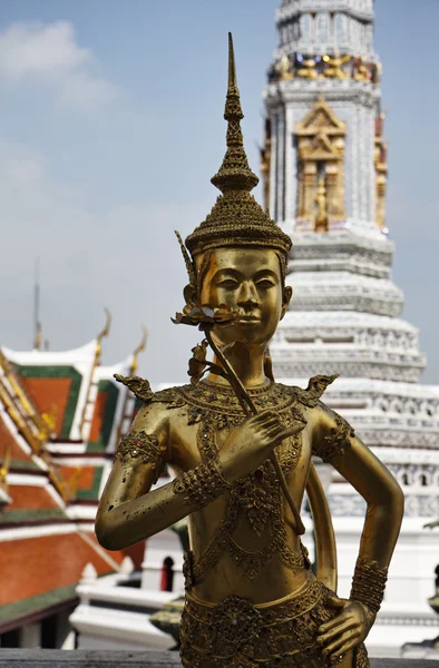 Ταϊλάνδη, Μπανγκόκ, αυτοκρατορικό παλάτι, αυτοκρατορική πόλη, το χρυσοποίκιλτο τέμπλο, μικρό άγαλμα — Φωτογραφία Αρχείου
