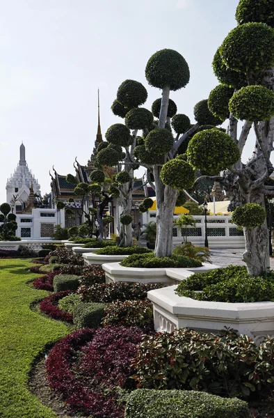 Thailand, Bangkok, Imperial Palace, Imperial city, view of the Palace garden — Stock Photo, Image
