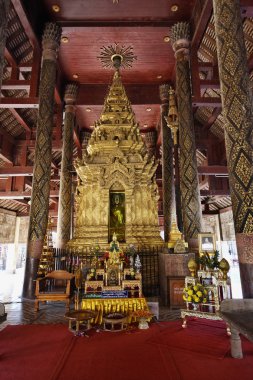 Tayland, lampang Eyaleti, pratartlampangluang Tapınağı, altın buddha heykeli