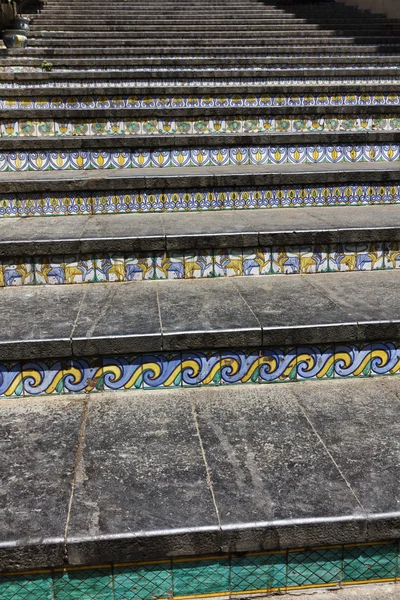 Italia, Sicilia, Caltagirone (Catania), scalinata di Santa Maria Del Monte, costruita nel 1606 d.C. . — Foto Stock