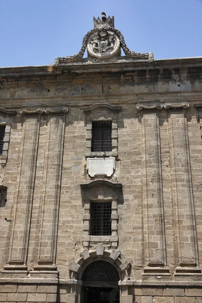 stock image Italy, Sicily, Caltagirone town (Catania Province), the Bourbonist Prison facade (17th century), today converted into a museum